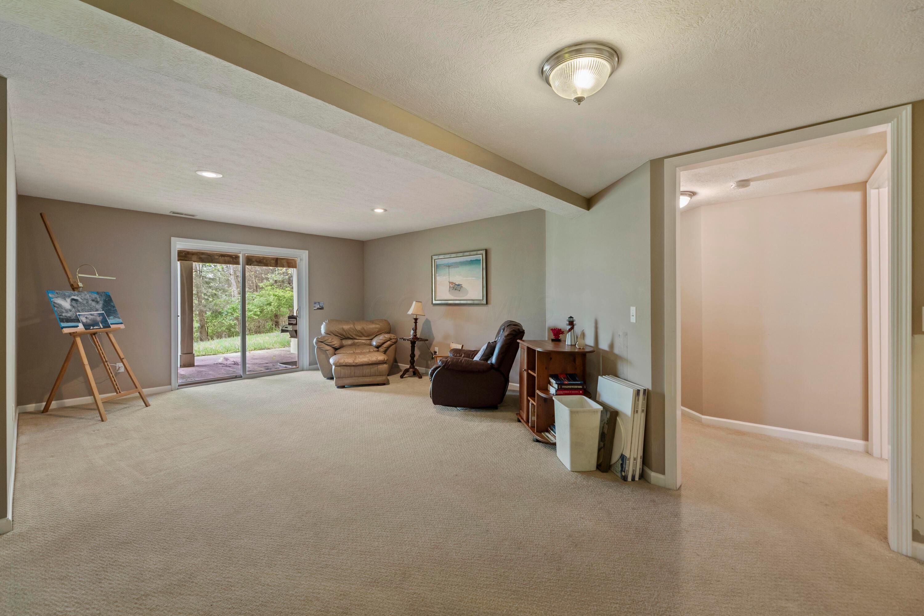 4611 Meghans Run, Batavia, Ohio image 26