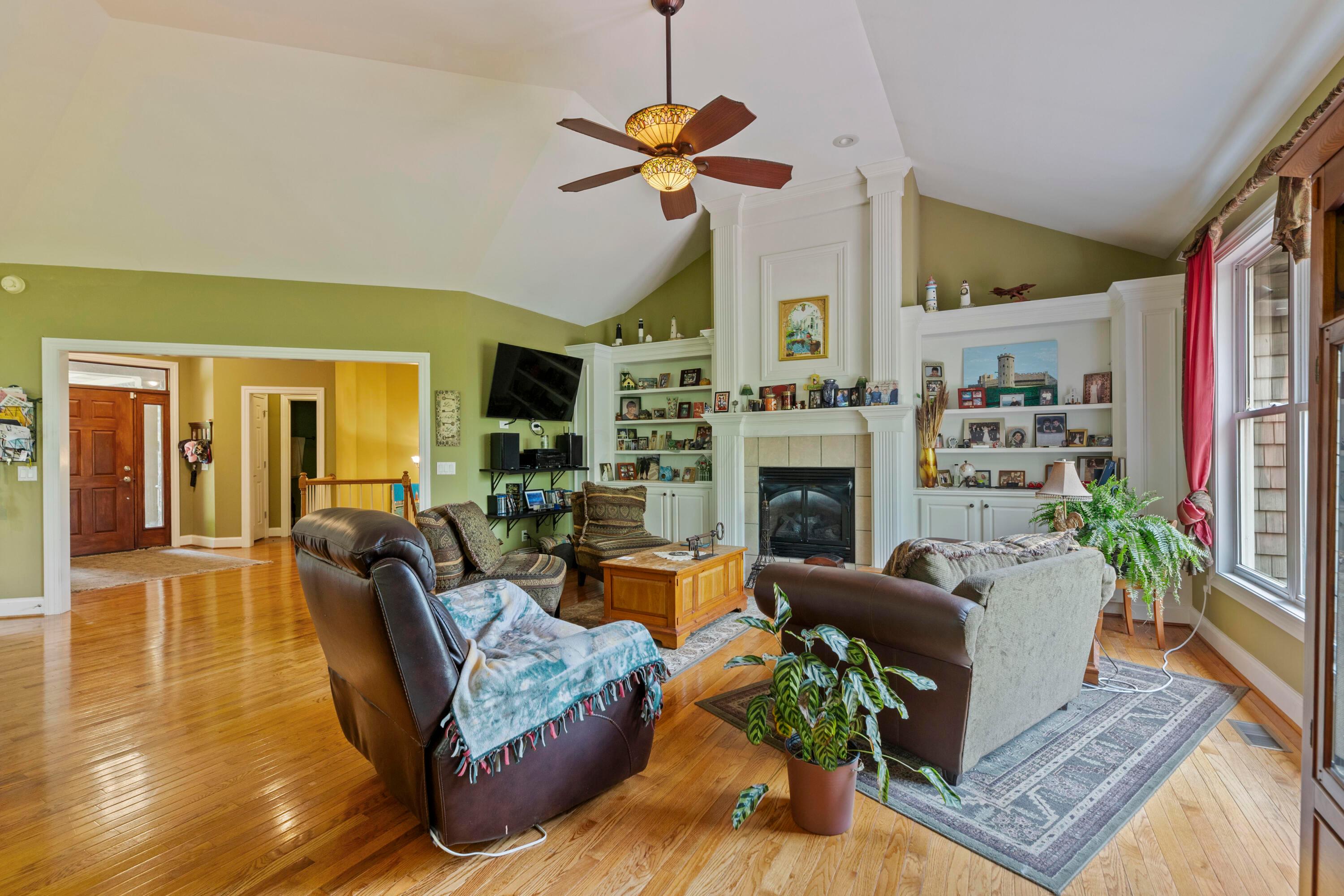 4611 Meghans Run, Batavia, Ohio image 13