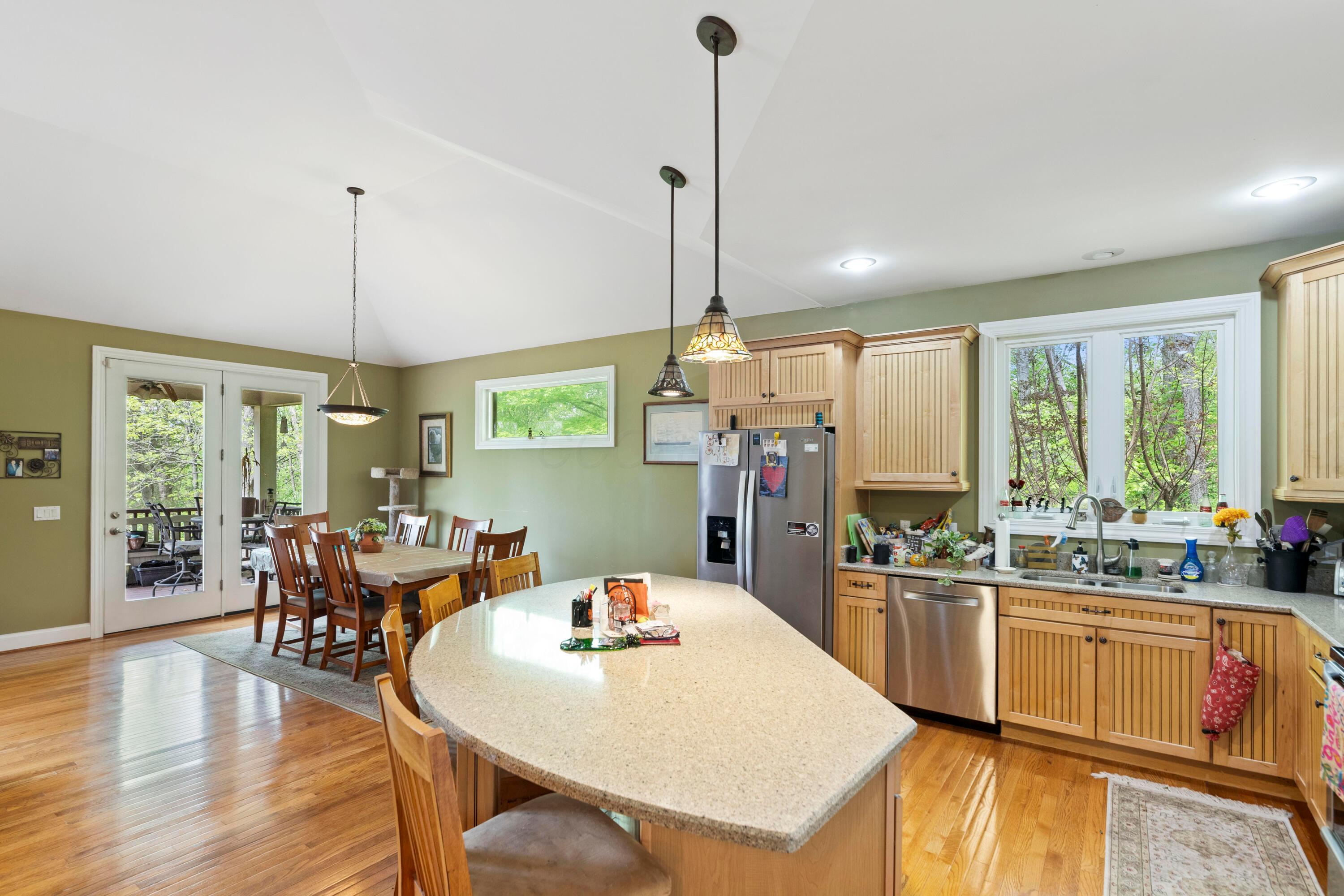 4611 Meghans Run, Batavia, Ohio image 8