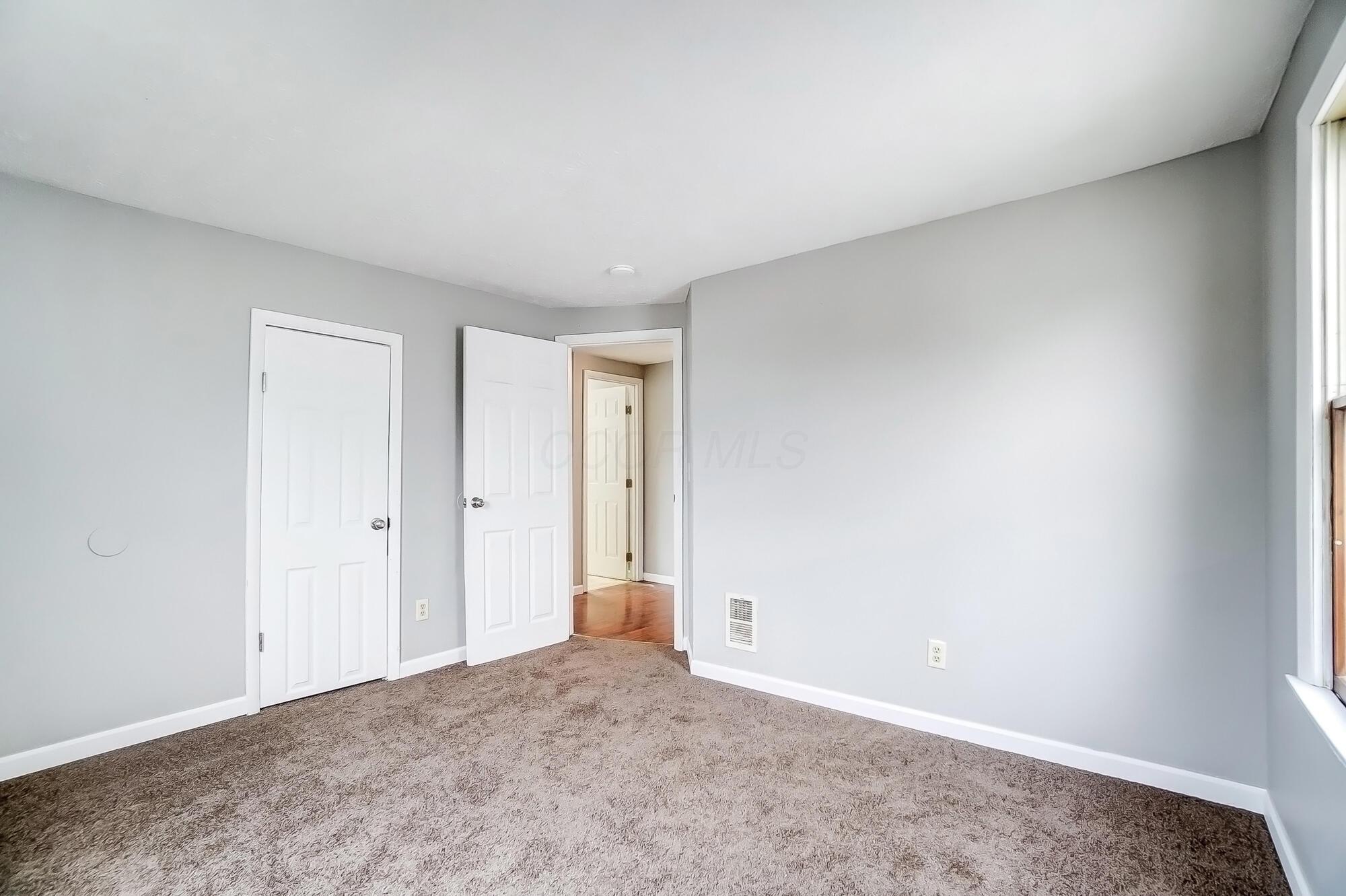 1011 Mcclelland Avenue, Columbus, Ohio image 8