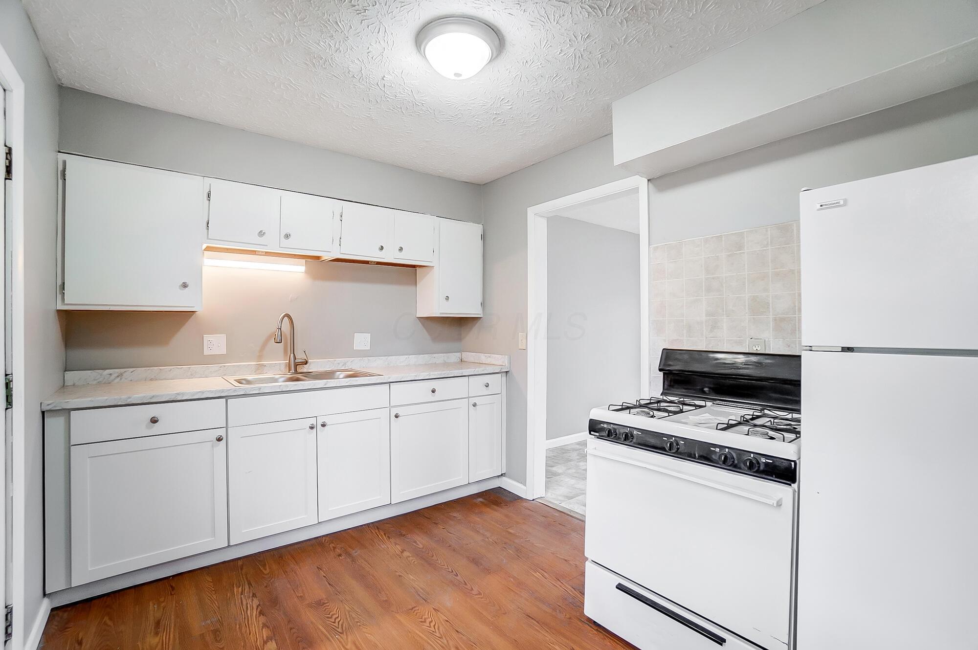 1011 Mcclelland Avenue, Columbus, Ohio image 2