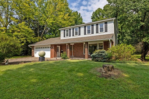 Photo of 15419 Montgomery Road, Johnstown, OH 43031 (MLS # 226035981)