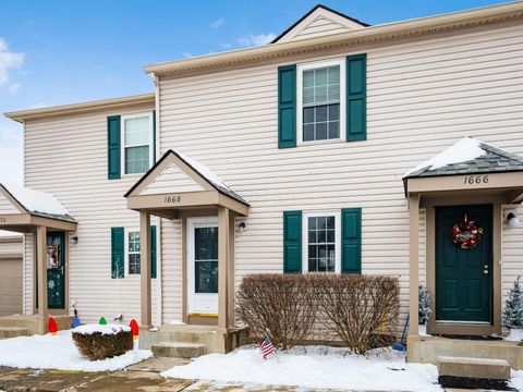 Photo of 1668 Blackhorse Lane 157B #157B, Hilliard, OH 43026 (MLS # 225045784)