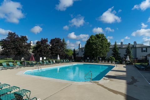 Tiny photo for 1668 Blackhorse Lane 157B #157B, Hilliard, OH 43026 (MLS # 225045784)