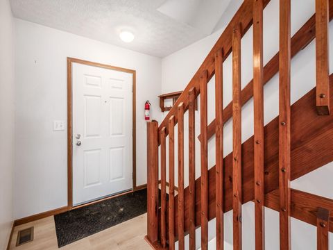 Tiny photo for 1668 Blackhorse Lane 157B #157B, Hilliard, OH 43026 (MLS # 225045784)