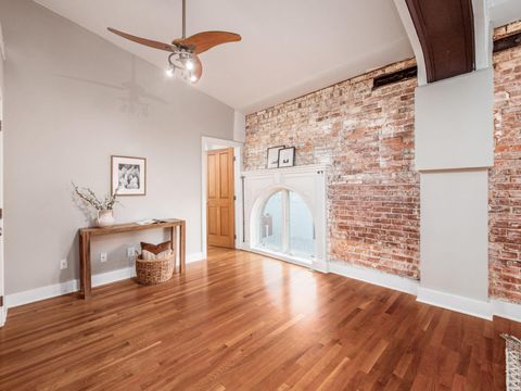 Tiny photo for 1276 N High Street 402 #402, Columbus, OH 43201 (MLS # 226005203)