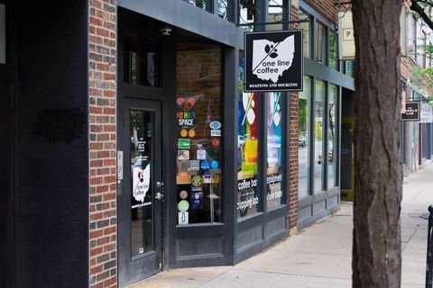 Tiny photo for 1276 N High Street 402 #402, Columbus, OH 43201 (MLS # 226005203)