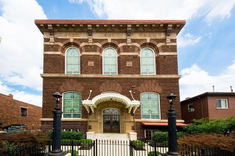 Photo of 1276 N High Street 402 #402, Columbus, OH 43201 (MLS # 226005203)