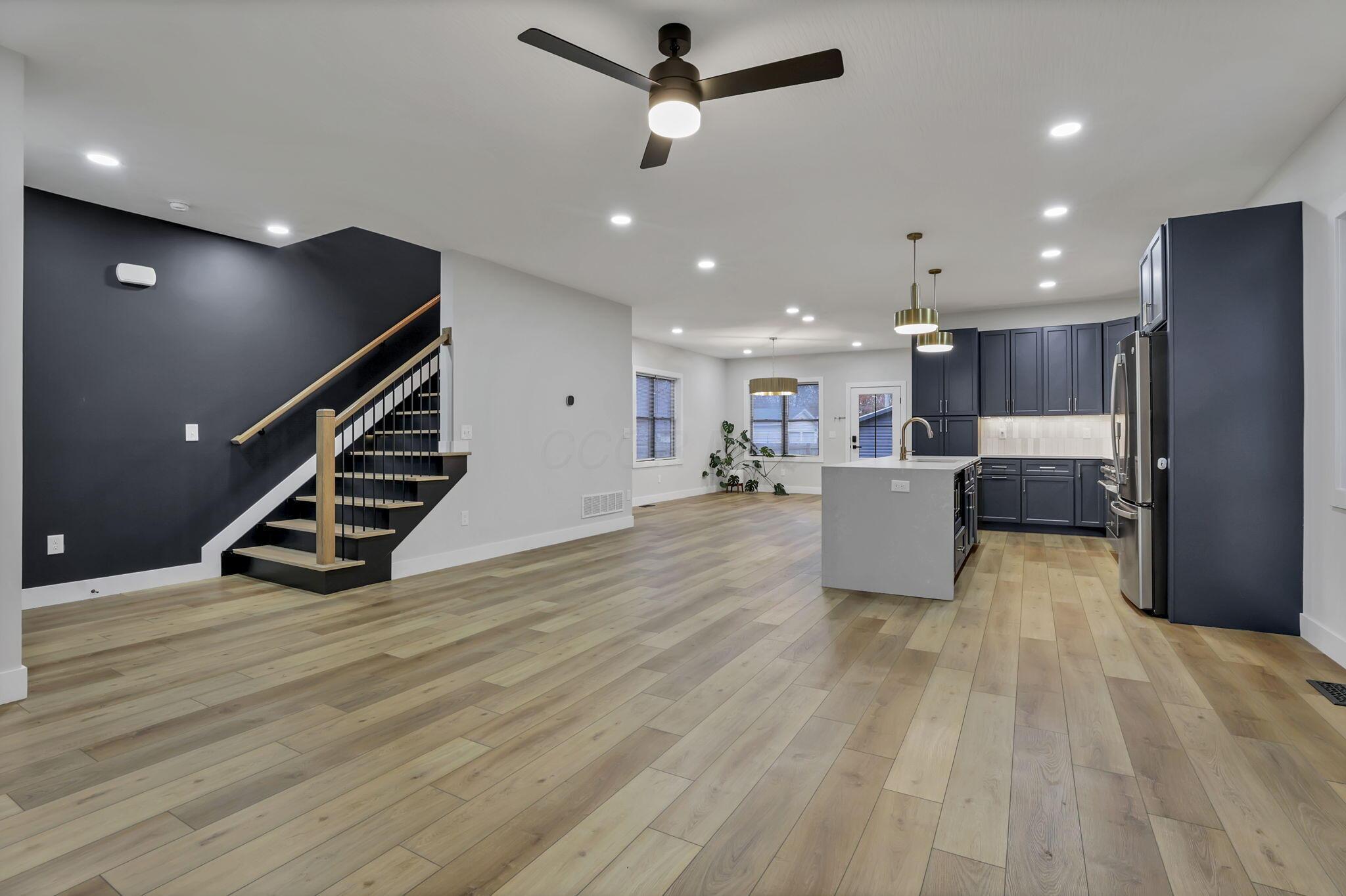 Columbus, Ohio 43205, United States, 4 Bedrooms Bedrooms, ,4 BathroomsBathrooms,Residential,Active,247990