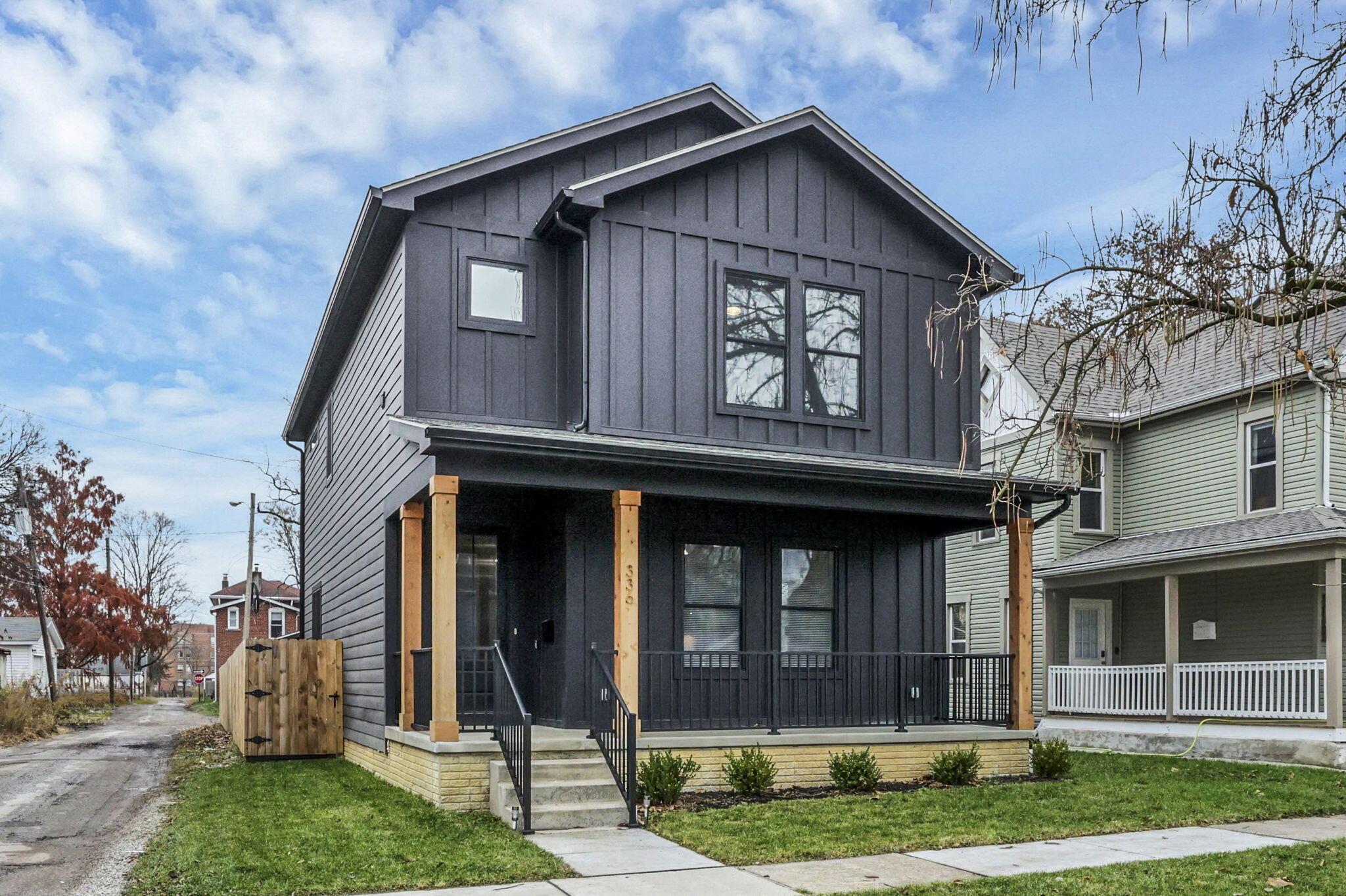 Columbus, Ohio 43205, United States, 4 Bedrooms Bedrooms, ,4 BathroomsBathrooms,Residential,Active,247990