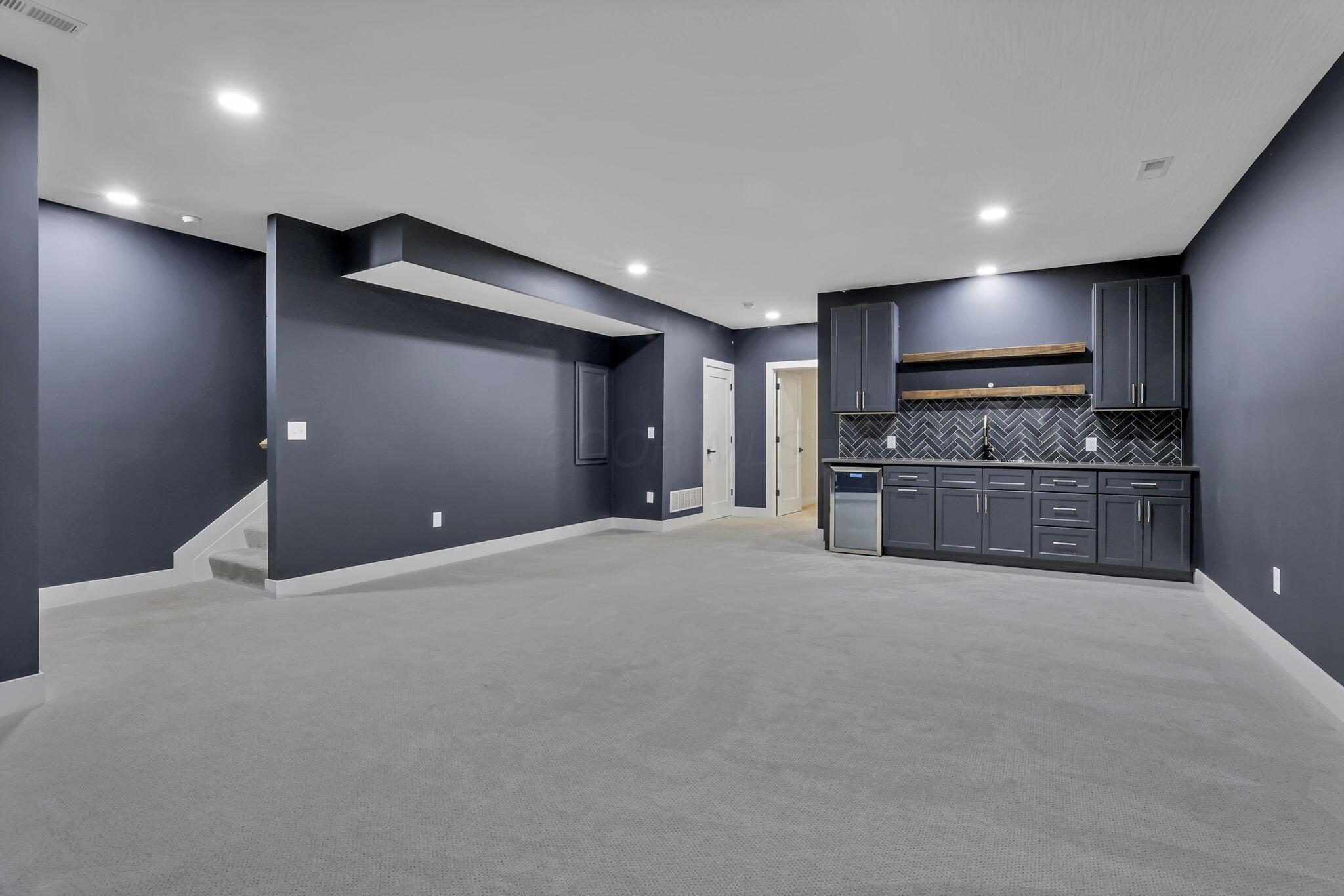 Columbus, Ohio 43205, United States, 4 Bedrooms Bedrooms, ,4 BathroomsBathrooms,Residential,Active,247990