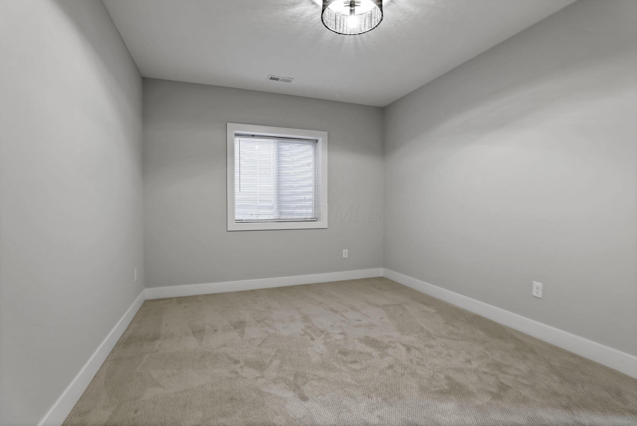 Columbus, Ohio 43205, United States, 4 Bedrooms Bedrooms, ,4 BathroomsBathrooms,Residential,Active,247990