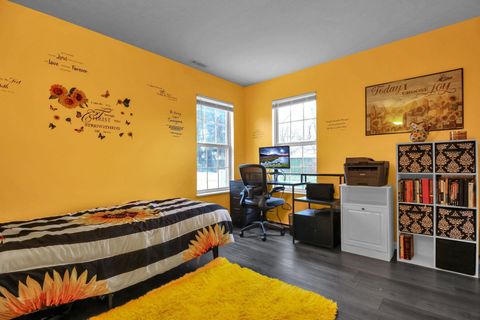 Tiny photo for 71 Villa Side Lane, Columbus, OH 43213 (MLS # 226002950)