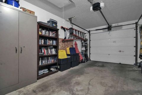 Tiny photo for 71 Villa Side Lane, Columbus, OH 43213 (MLS # 226002950)