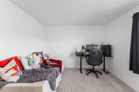 Tiny photo for 3231 Stonecrest Court 40 #40, Columbus, OH 43221 (MLS # 226002454)
