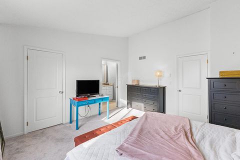 Tiny photo for 3231 Stonecrest Court 40 #40, Columbus, OH 43221 (MLS # 226002454)