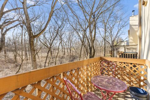 Tiny photo for 3231 Stonecrest Court 40 #40, Columbus, OH 43221 (MLS # 226002454)