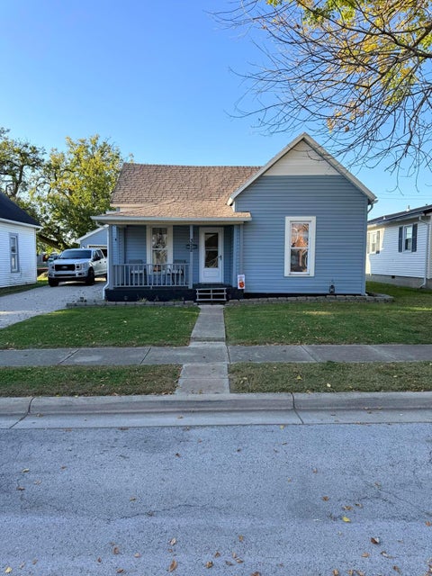 Photo of 322 Western Avenue, Washington Court House, OH 43160 (MLS # 226040528)