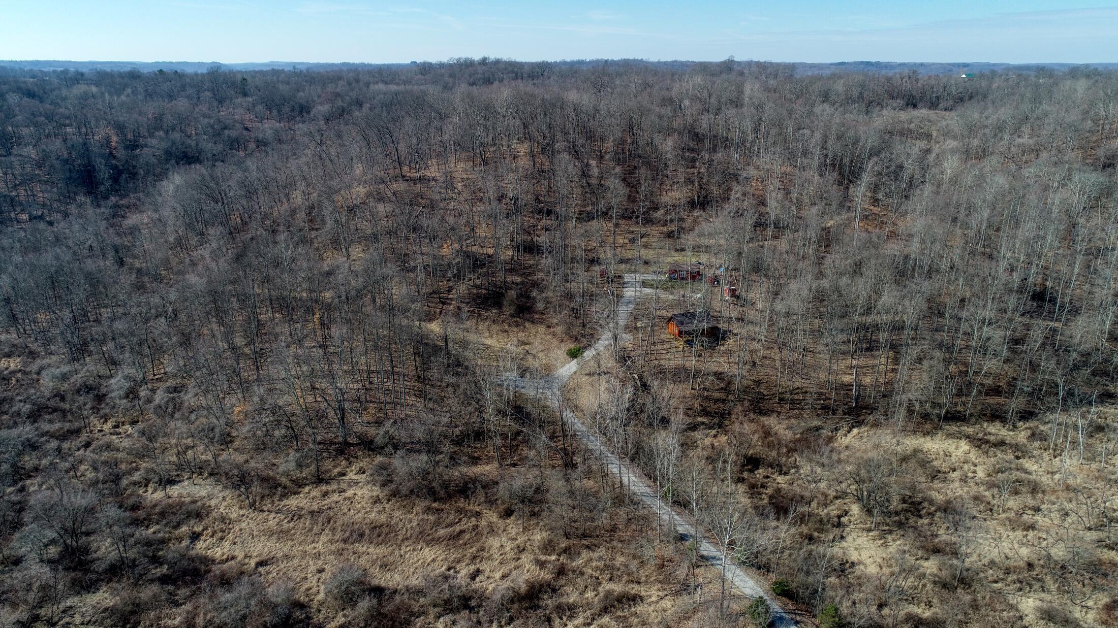 6870 Crane Run Road, Cumberland, Ohio image 49