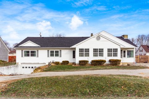 Photo of 16673 State Route 28, Chillicothe, OH 45601 (MLS # 226000008)