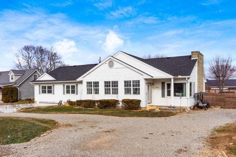 Tiny photo for 16673 State Route 28, Chillicothe, OH 45601 (MLS # 226000008)