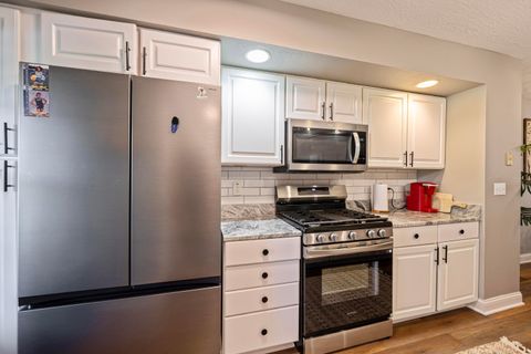 Tiny photo for 1426 Sedgfield Drive, New Albany, OH 43054 (MLS # 225038223)