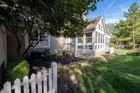 Tiny photo for 1426 Sedgfield Drive, New Albany, OH 43054 (MLS # 225038223)