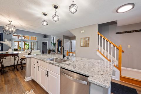 Tiny photo for 1426 Sedgfield Drive, New Albany, OH 43054 (MLS # 225038223)