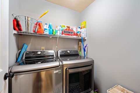 Tiny photo for 1426 Sedgfield Drive, New Albany, OH 43054 (MLS # 225038223)