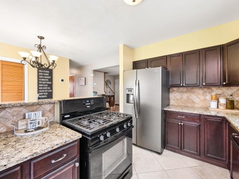 Tiny photo for 264 Carilla Lane, Columbus, OH 43228 (MLS # 226029848)