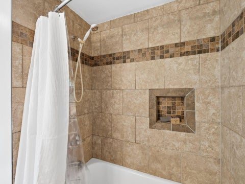 Tiny photo for 264 Carilla Lane, Columbus, OH 43228 (MLS # 226029848)