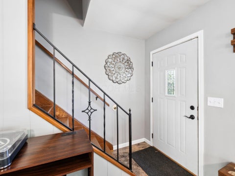Tiny photo for 264 Carilla Lane, Columbus, OH 43228 (MLS # 226029848)