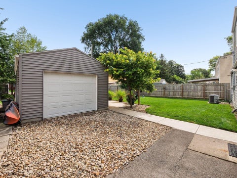 Tiny photo for 264 Carilla Lane, Columbus, OH 43228 (MLS # 226029848)
