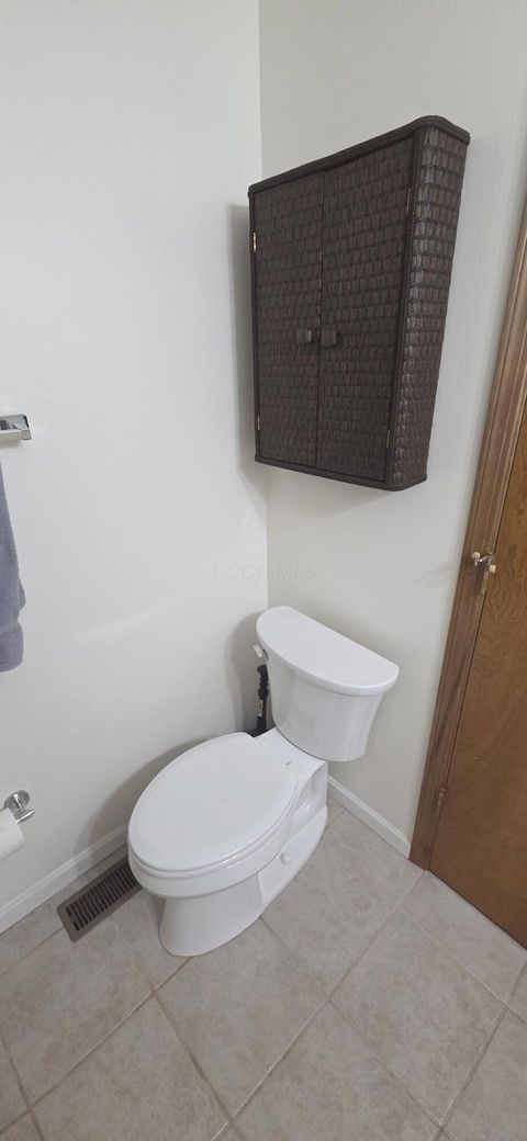 Tiny photo for 3915 Inverness Circle, Dublin, OH 43016 (MLS # 225040967)