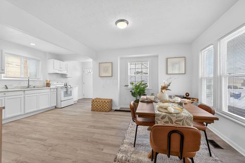 Tiny photo for 184 S Ogden Avenue, Columbus, OH 43204 (MLS # 226003530)