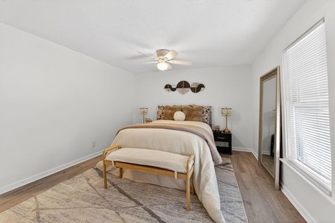 Tiny photo for 184 S Ogden Avenue, Columbus, OH 43204 (MLS # 226003530)