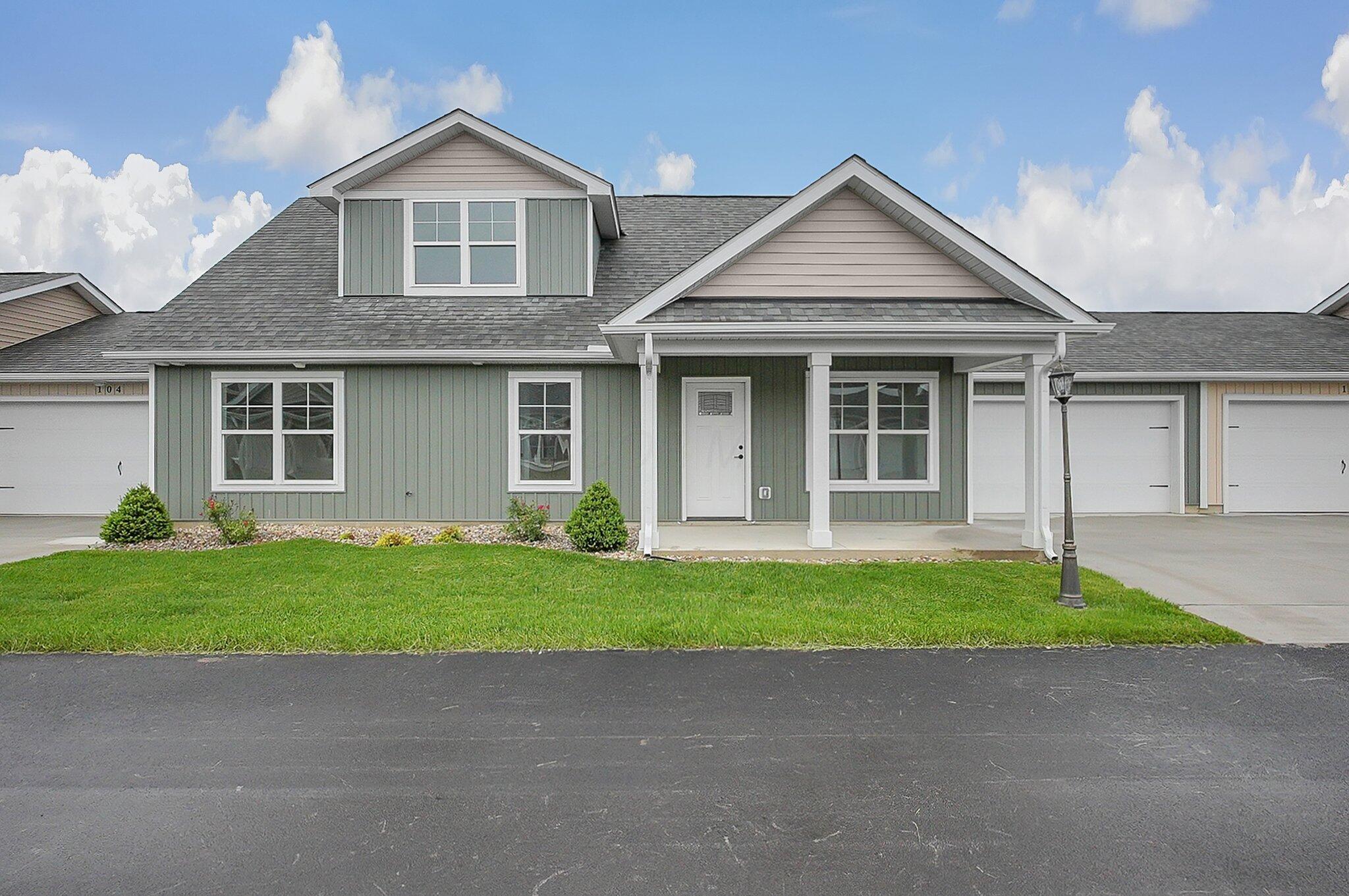 108 Cumberland Meadows Circle, Hebron, Ohio image 2