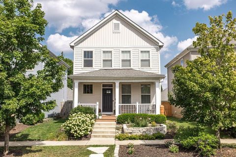 Photo of 1426 Hamlet Street, Columbus, OH 43201 (MLS # 226018666)