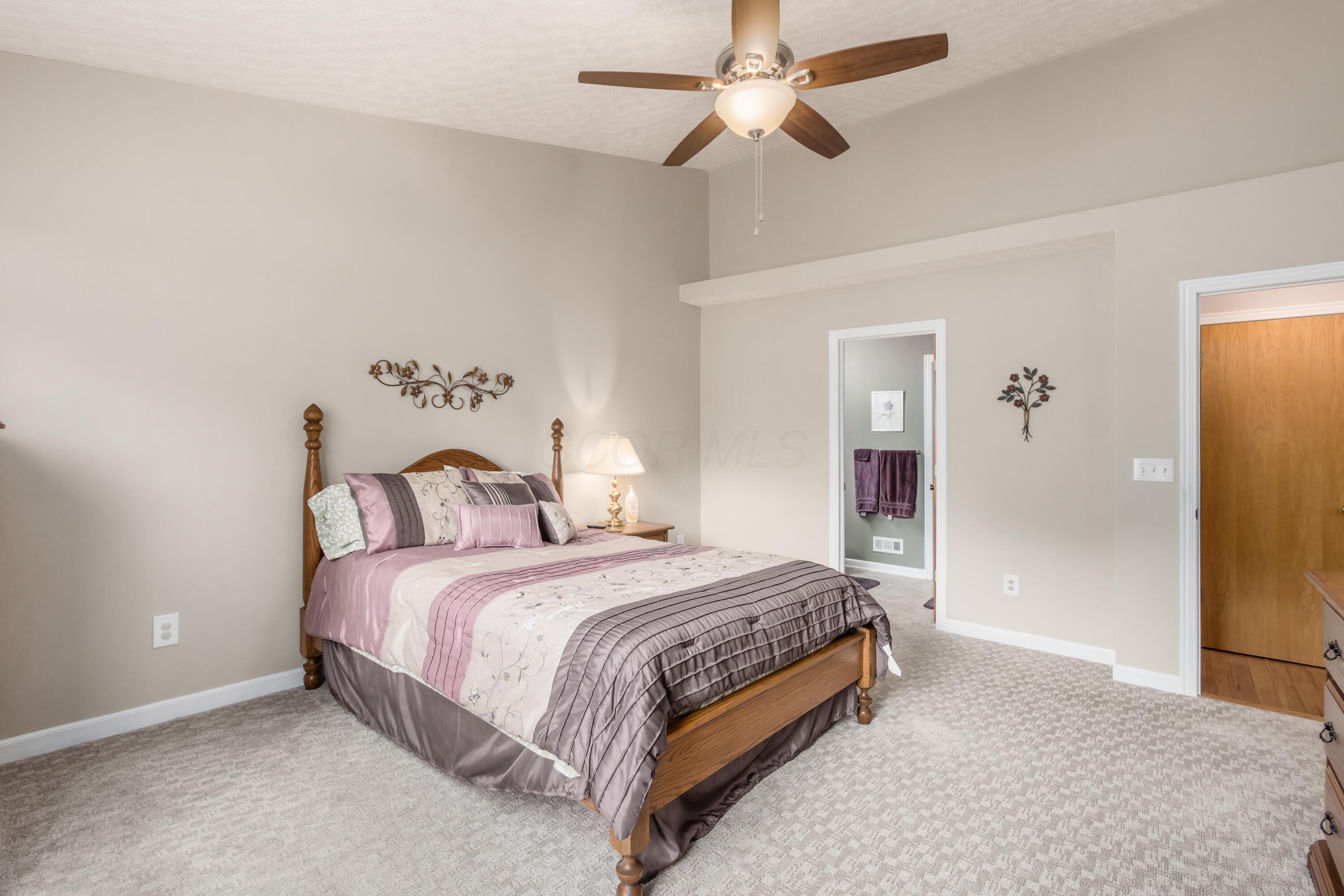 4989 Edgeley Drive, Hilliard, Ohio image 14
