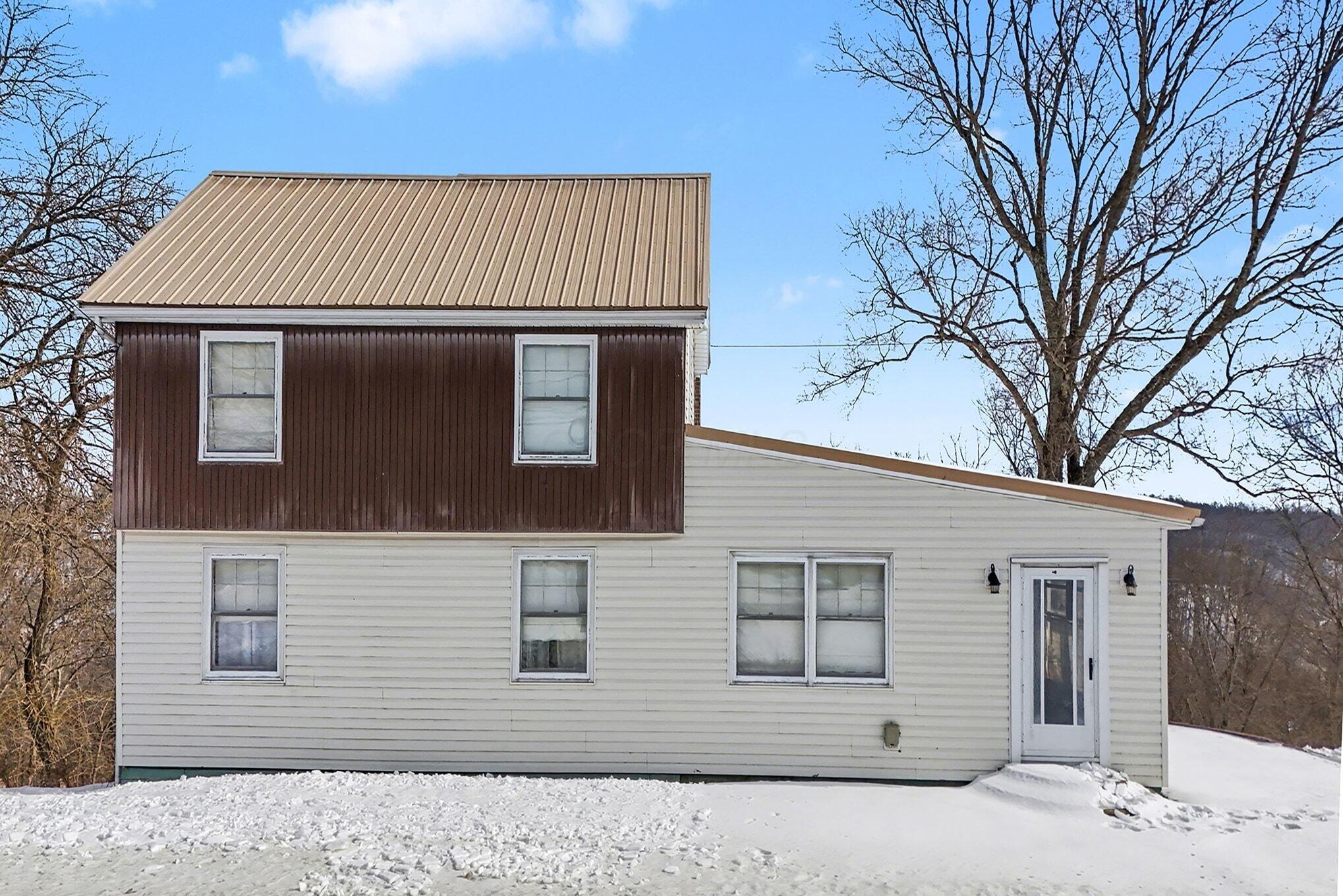 4018 N State Route 376 NW