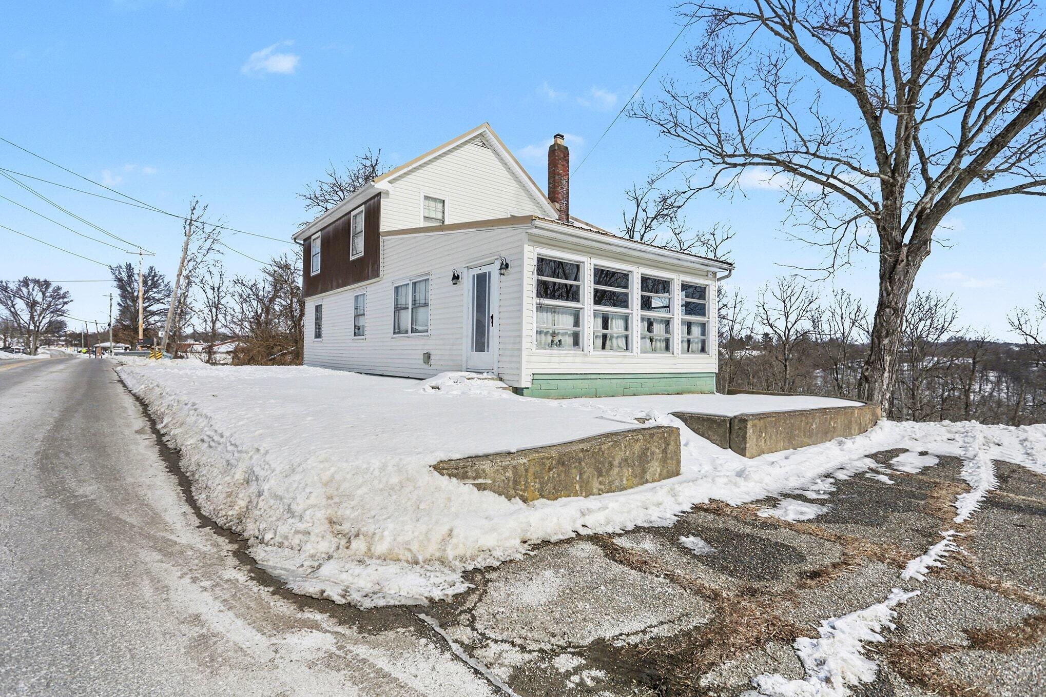 4018 N State Route 376 NW