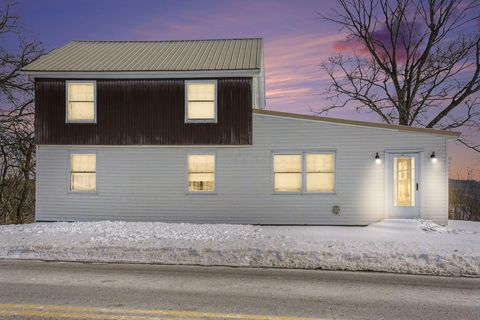 Photo of 4018 N State Route 376 NW, Mcconnelsville, OH 43756 (MLS # 226003515)