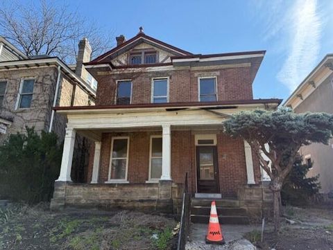 Photo of 1214 Neil Avenue, Columbus, OH 43201 (MLS # 226013554)