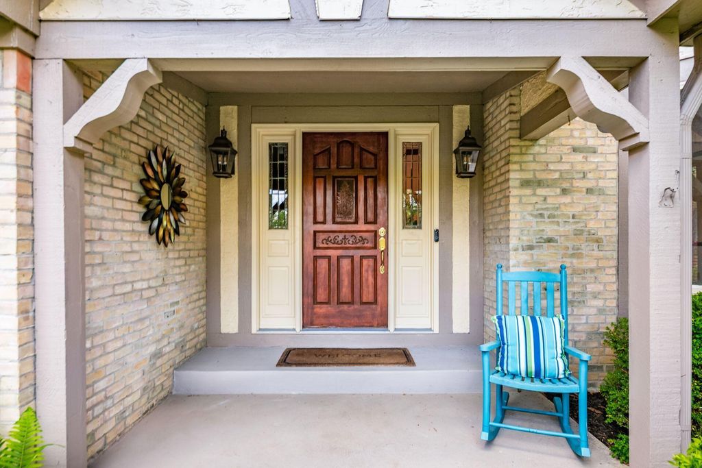 Photo of 8867 Belisle Court, Dublin, OH 43017 (MLS # 226013470)