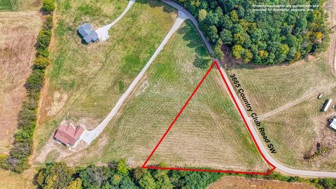 Photo of 3665 Country Club Road SW, Lancaster, OH 43130 (MLS # 225036348) Photo of 3665 Country Club Road SW, Lancaster, OH 43130 (MLS # 225036348)