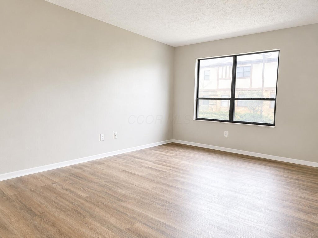 Photo of 3819 Queen Anne Place, Grove City, OH 43123 (MLS # 226032252)