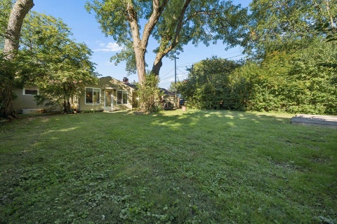 Tiny photo for 171 Village Drive, Columbus, OH 43214 (MLS # 226037264)
