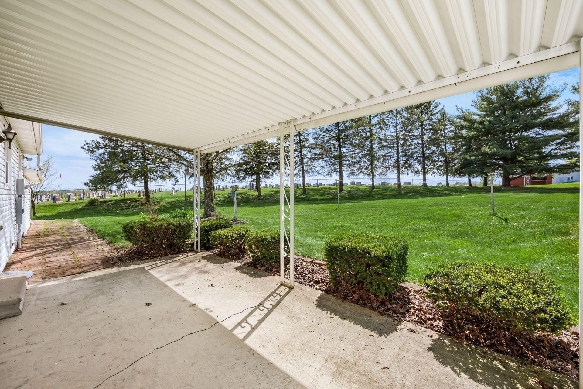 357 S Hartford Avenue, Centerburg, Ohio image 26