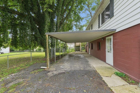 Tiny photo for 702 Cox Avenue, Chillicothe, OH 45601 (MLS # 226031537)