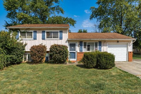 Photo of 6400 Firethorn Avenue, Reynoldsburg, OH 43068 (MLS # 225035532) Photo of 6400 Firethorn Avenue, Reynoldsburg, OH 43068 (MLS # 225035532)